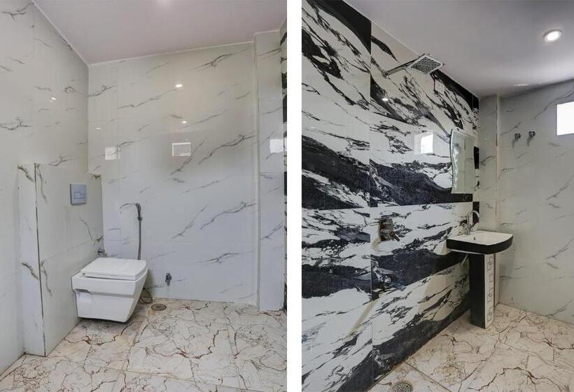 اتاق کلاسیک سه تخته, Oyo Flagship Hotel Omex