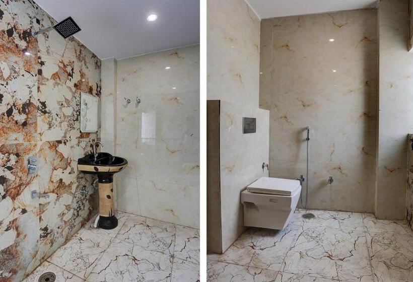 חדר קלאסי לשלושה, Oyo Flagship Hotel Omex