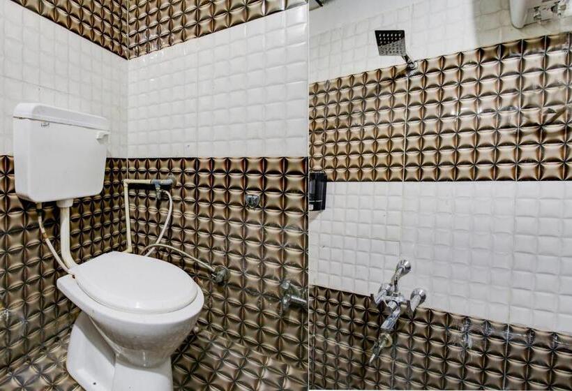 Трехместный Номер Классика, Oyo Hotel Satyam Shree