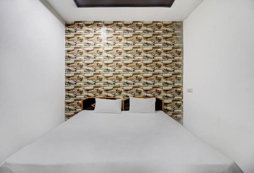 Трехместный Номер Классика, Oyo Hotel Satyam Shree