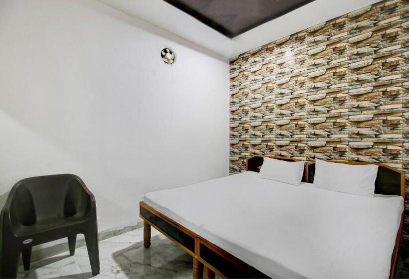 Трехместный Номер Классика, Oyo Hotel Satyam Shree