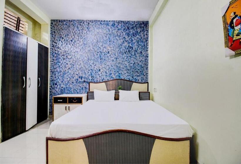 Трехместный Номер Классика, Oyo Hotel Satyam Shree