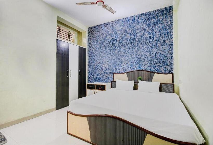 Трехместный Номер Классика, Oyo Hotel Satyam Shree