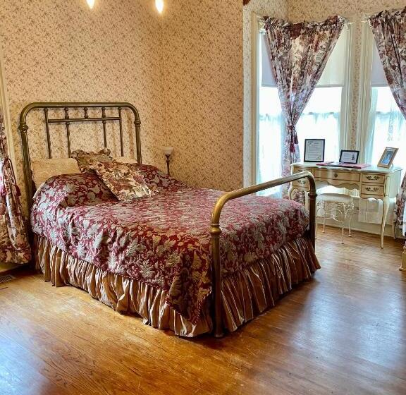 غرفة قياسية, Pansy’s Parlor Bed & Breakfast
