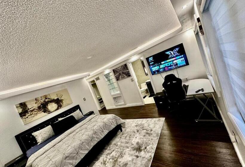 חדר משפחתי, Heartland Executive Room  Hazel Stays
