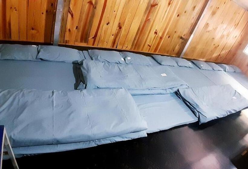 اتاق خانوادگی با سرویس بهداشتی مشترک, Hoanuihomestay