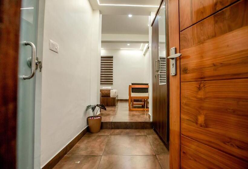 デラックスルーム, The Cove Lakkidi By Voye Homes