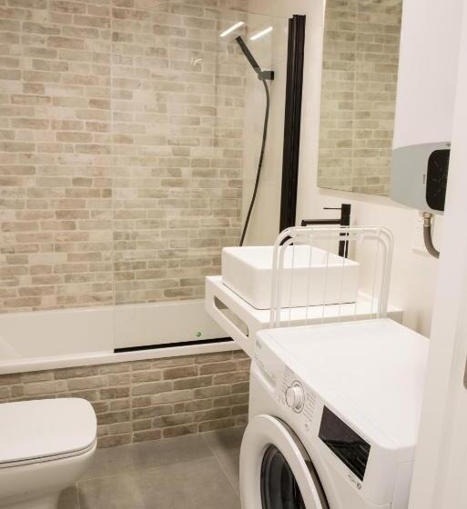 침실 2개 아파트, Torre Solana 41