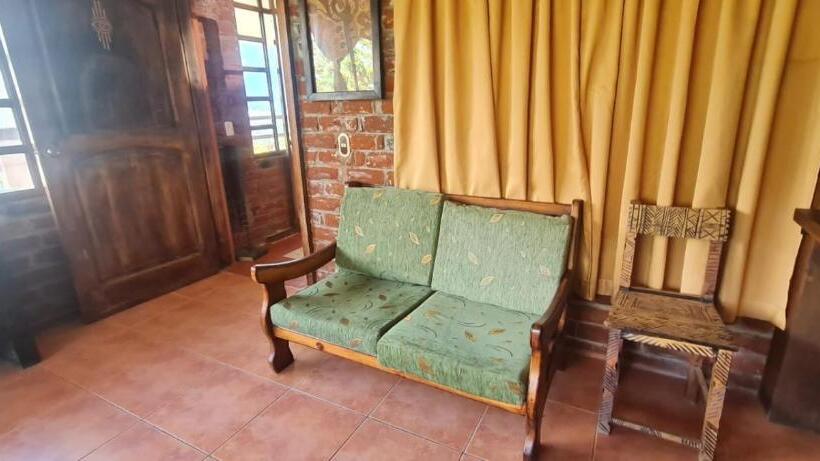 اتاق استاندارد با وان آب گرم, Pineal Hampi Huasi