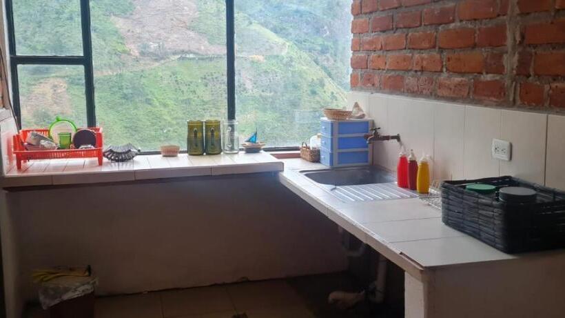 استودیوی استاندارد, Pineal Hampi Huasi