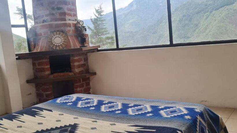 استودیوی استاندارد, Pineal Hampi Huasi