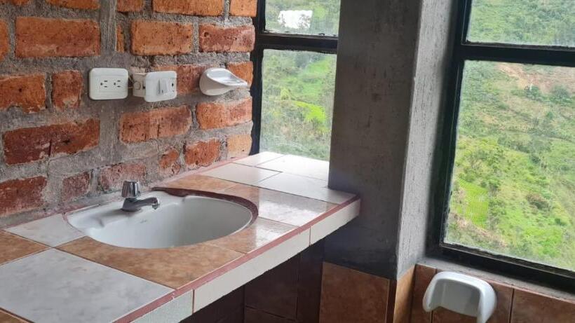 استودیوی استاندارد, Pineal Hampi Huasi