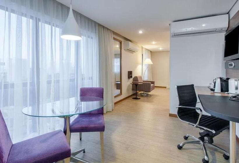 اتاق لوکس با تخت بزرگ, Apto Flat   Radisson Belém