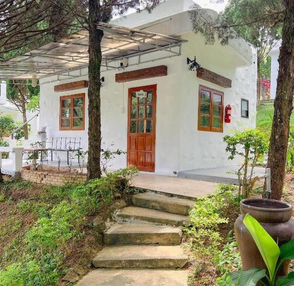 발코니가 있는 스위트, เนริสารีสอร์ท เขาค้อ