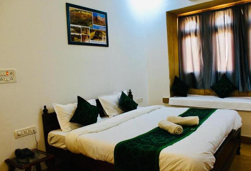 חדר דלוקס עם מרפסת, Dara & Camel Safari