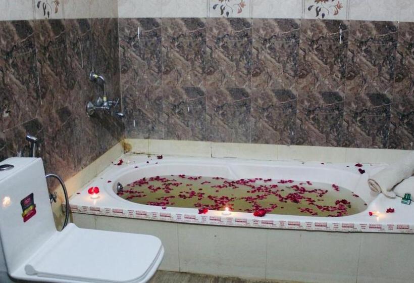 סוויטה דלוקס, Dara & Camel Safari