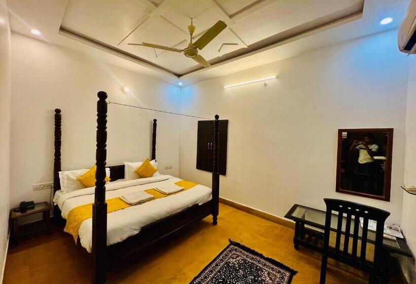 חדר דלוקס, Dara & Camel Safari