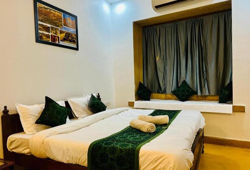 חדר סטנדרט, Dara & Camel Safari