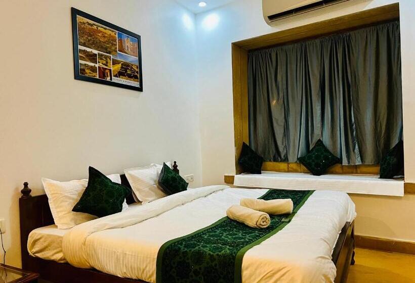 חדר סטנדרט, Dara & Camel Safari