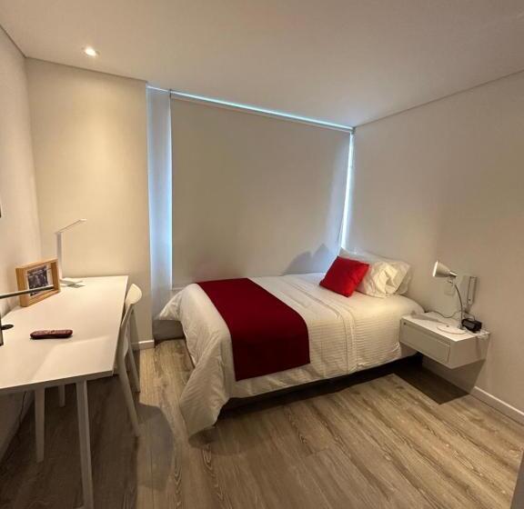 标准单人间, Esstudia 17 4