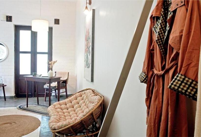 סוויטה דלוקס, Lahe By Loka