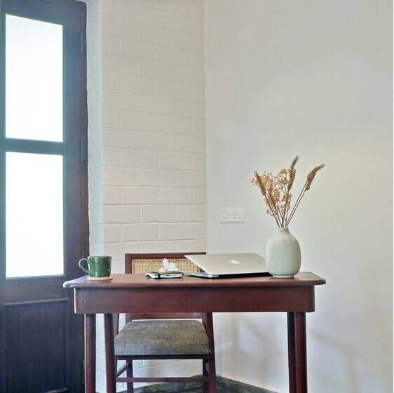 סוויטה דלוקס, Lahe By Loka