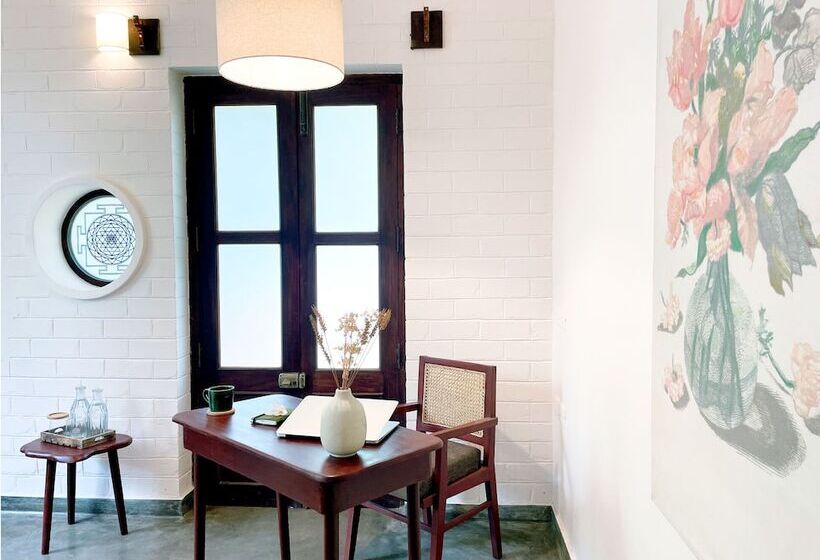 סוויטה דלוקס, Lahe By Loka