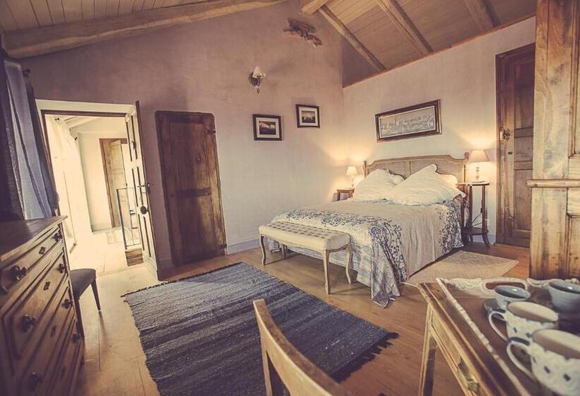 Полулюкс с Балконом, Relais Di Charme Frazione Chiavolino