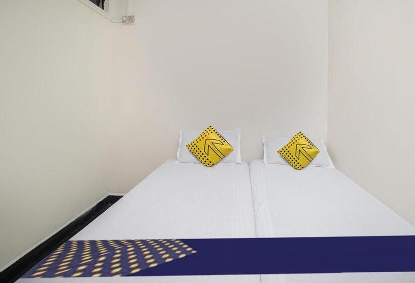 חדר קלאסי לשלושה, Spot On Shree Purohit Lodge