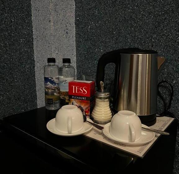 اتاق استاندارد, Life