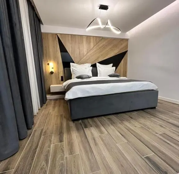キングサイズベッドのスタンダードルーム, Monarc Boutique Aparthotel   Self Check In