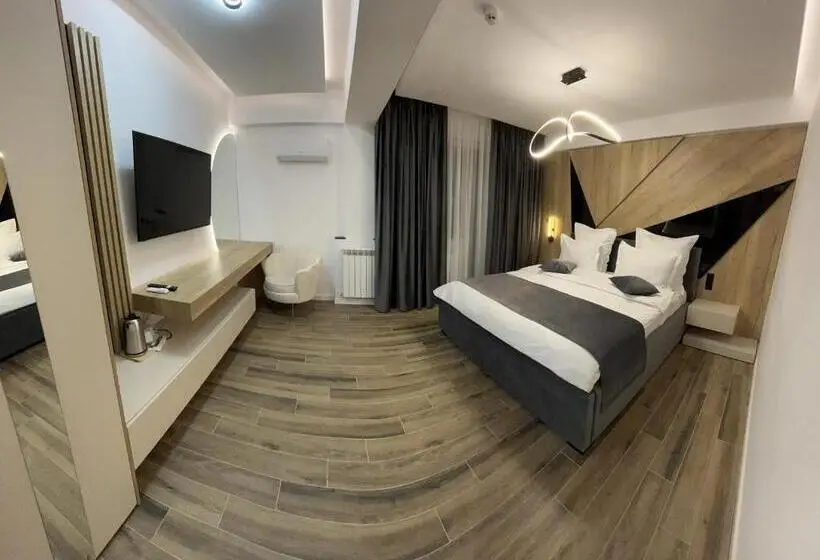 キングサイズベッドのスタンダードルーム, Monarc Boutique Aparthotel   Self Check In