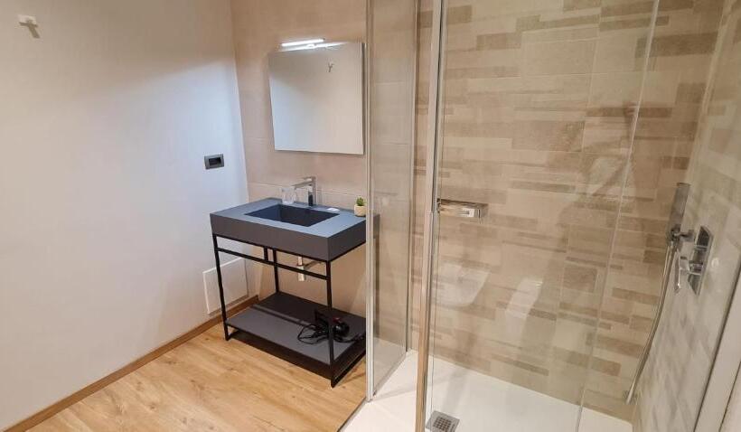 스탠다드 룸, The Inga Rooms Marina