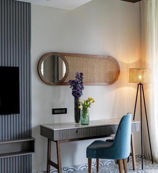 套房, Flora Misty Falls Athirappilly