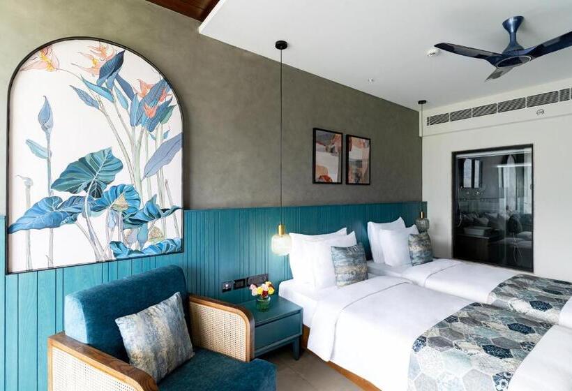 带观景的豪华间, Flora Misty Falls Athirappilly