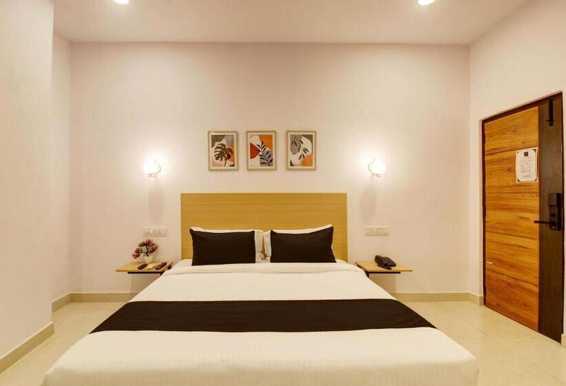 חדר קלאסי לשלושה, Super Collection O Casa Grand Hotels Nacharam