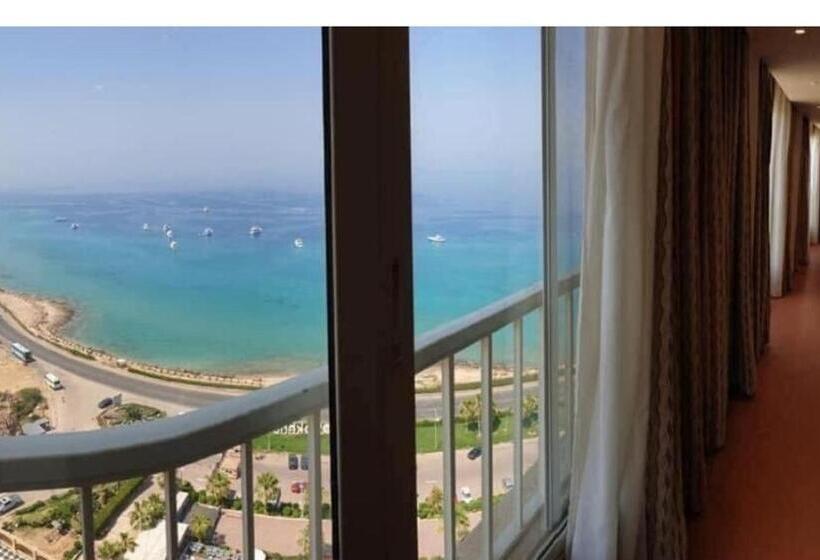 1 Bedroom Penthouse Apartment, بنت هاوس ببورتو السخنة