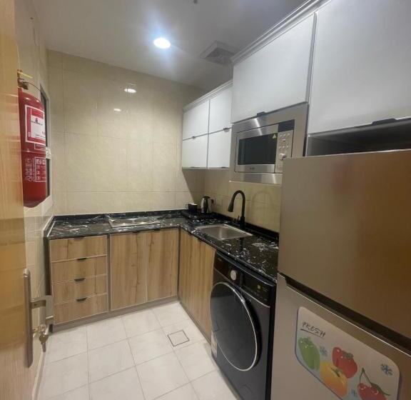 استودیوی لوکس, جوهرة البحر للشقق المخدومة