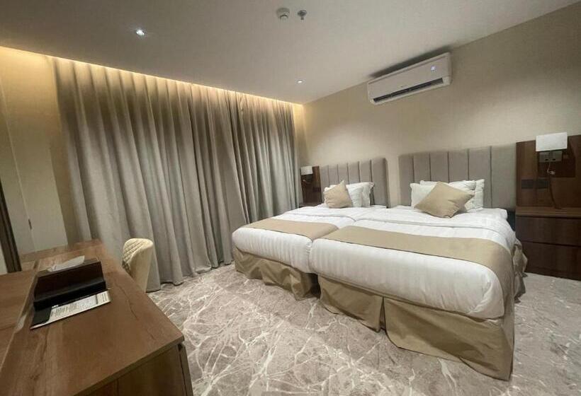 Deluxe Suite King Bed, جوهرة البحر للشقق المخدومة