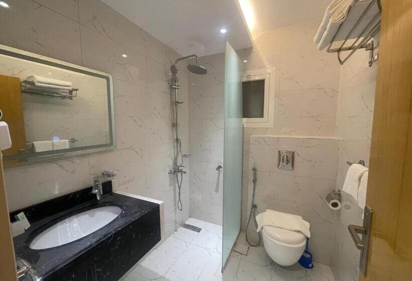 Deluxe Suite King Bed, جوهرة البحر للشقق المخدومة