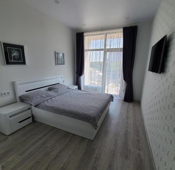 سوئیت با تخت بزرگ, апартаменты в аркадии Arcadia Sky Apartments