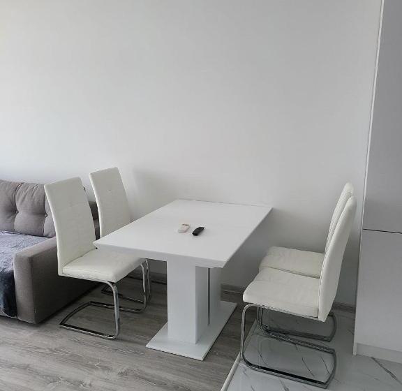 سوئیت با تخت بزرگ, апартаменты в аркадии Arcadia Sky Apartments