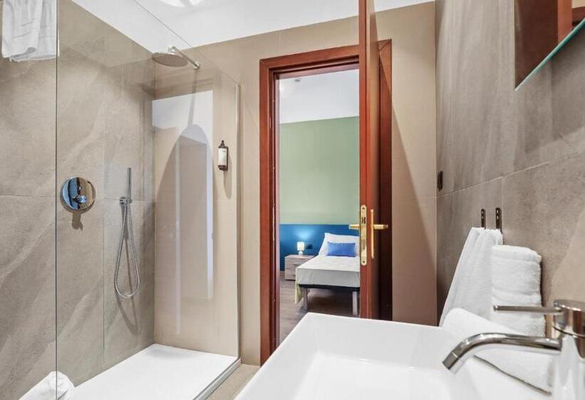 スタンダードトリプルルーム, Easy Stay Terni
