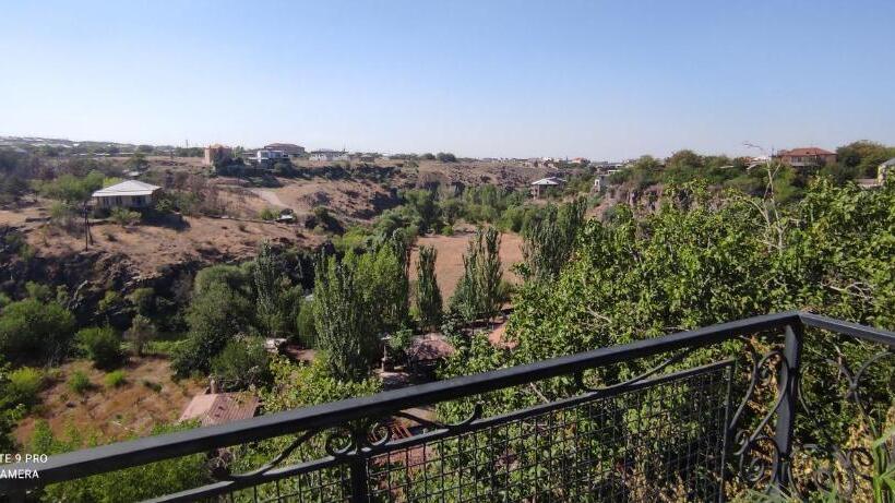 شقة غرفة واحدة مطلة على حمام السباحة, Ashtarak Tun