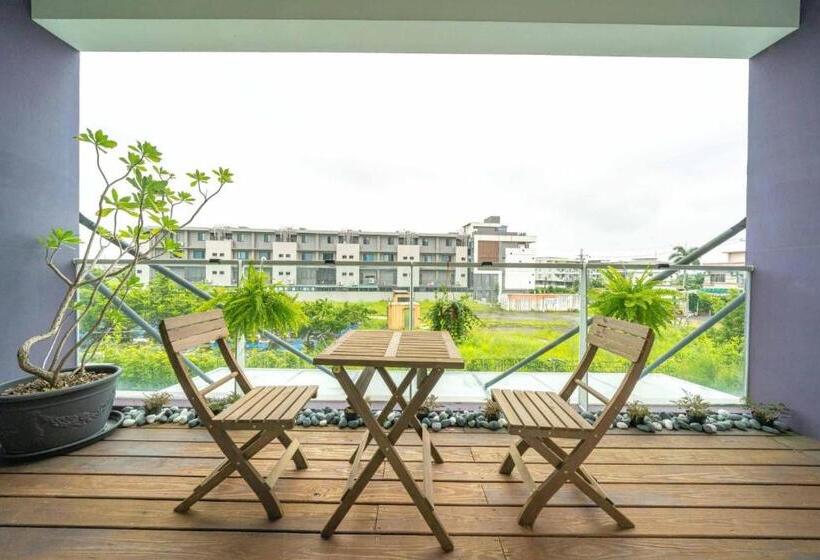 Quarto Deluxe com Balcão, Luodong Warm House