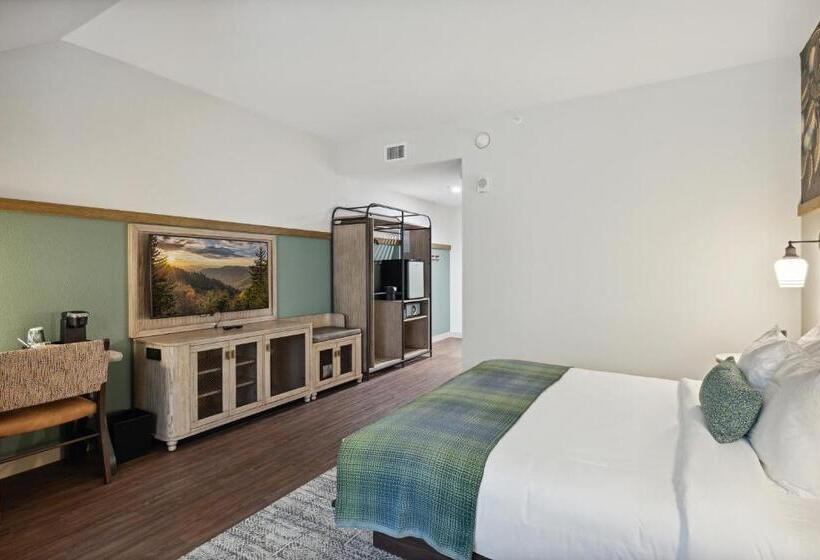 غرفة قياسية سرير كينج, Dollywood S Heartsong Lodge & Resort