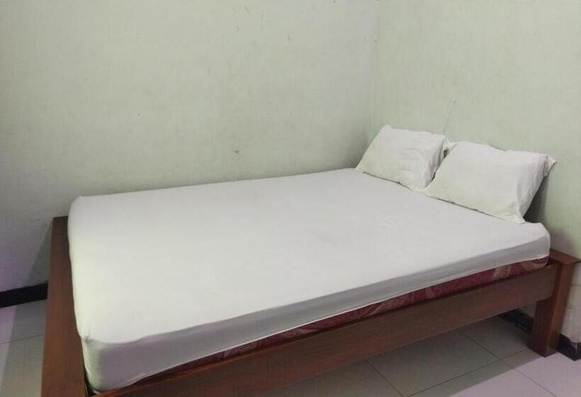 标准间, Wisma Almadina Syariah