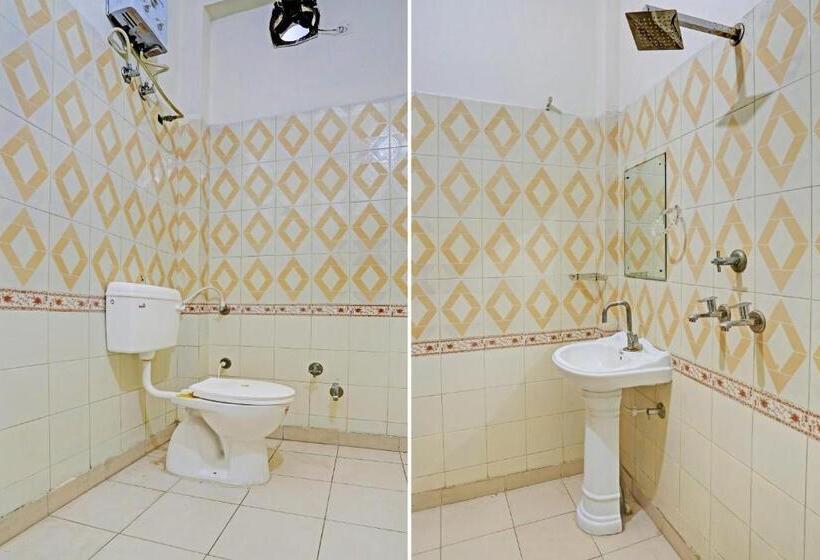 חדר קלאסי לשלושה, Oyo Flagship 81335 Hotel Khusi Inn