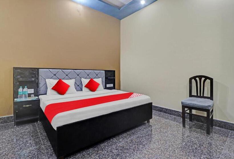 三人经典房间, Oyo Flagship 81375 Hotel Kashi