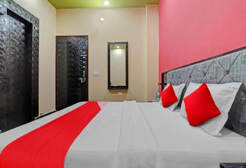 トリプルクラシックルーム, Oyo Flagship 81375 Hotel Kashi